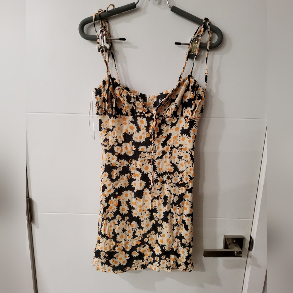 Realisation Par Silk The Devon Dress in Flower Power Daisy Print Size S - Picture 4 of 15